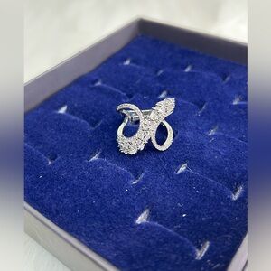 Elegant Sterling Silver Adjustable Women's Ring